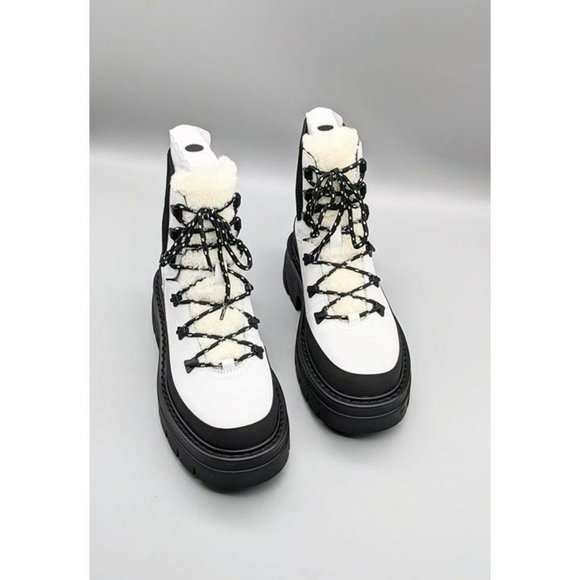 NIB Marc Fisher LTD Izuma Women's Lug Sole Bootie White Size 9 M (MSRP $259) - Picture 3 of 7